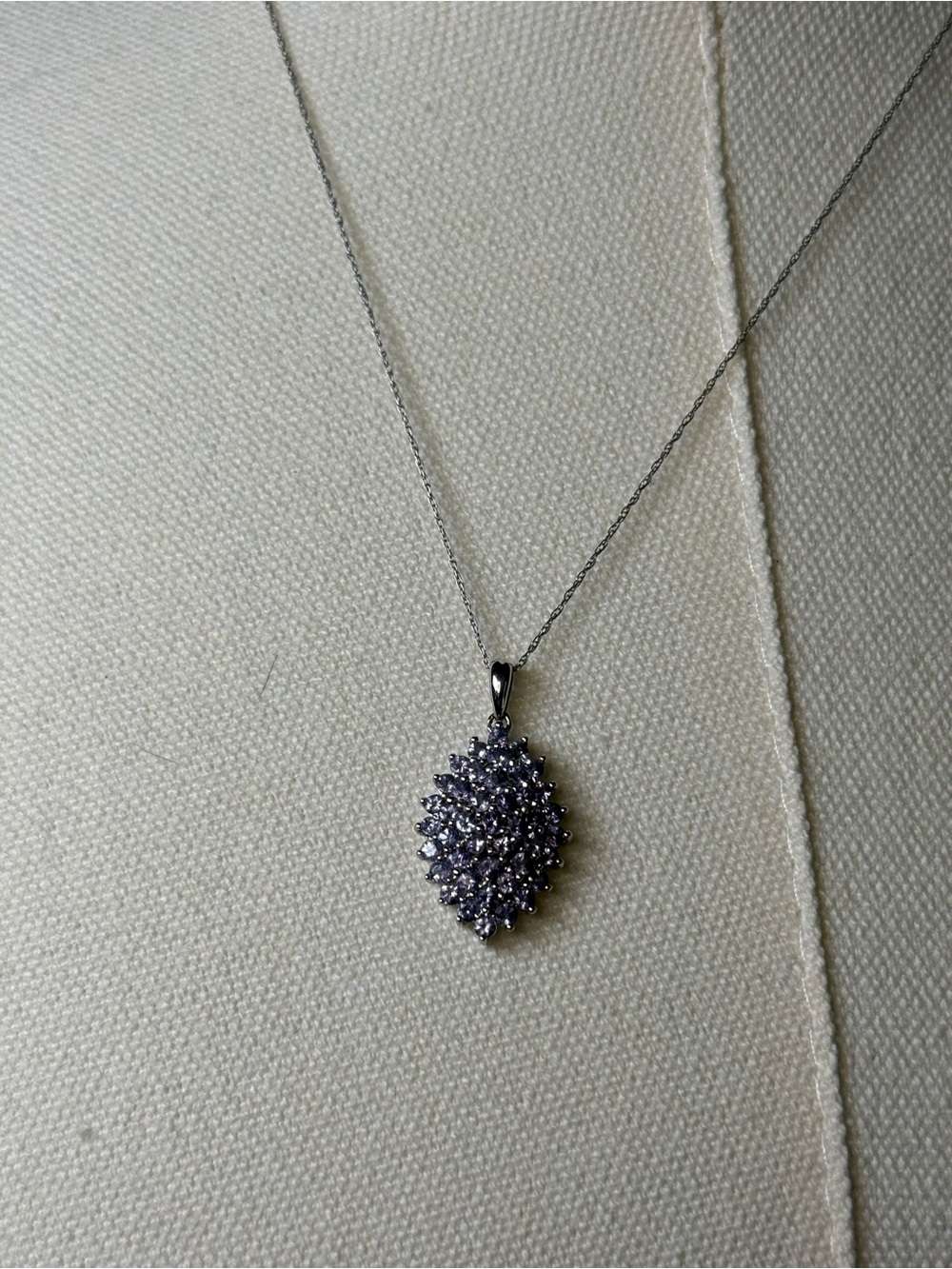 10K Gold Tanzanite Cluster Pendant Necklace White Gold Blue Violet Gemstones - Picture 6 of 9